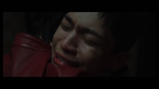 کلیپ سریال بد و دیوانه وی‌ها‌جون‌ ، لی‌دونگ‌ووک