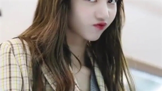 عکس های لیسا بدون چتری