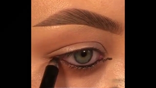 آرایش چشم خط چشم جذاب 2022