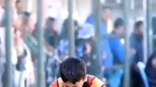 هیچ جا ومکانی نماز را فراموش نکنیم.