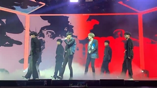 فنکم اجرای Long Black و Drunk On You از JUS2 در جاکارتا