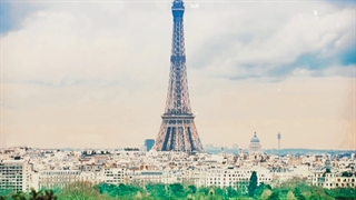 کلیپ من از پاریس و برج ایفل