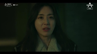 Show.Window.Queens.House.E16.EN