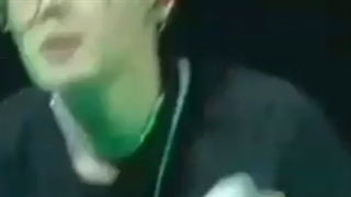 دخت بندر نازه والا همگی بگید ماشالا زلفای حنایی داره تو نگاش چه حالی داره:))   #bts