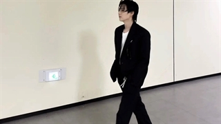 عکس های منتشر شده از صفحه شخصی اینستاگرام Min Yoongi