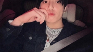 عکس های منتشر شده از صفحه شخصی اینستاگرام Jeon Jungkook | از سر کار برگشتم*