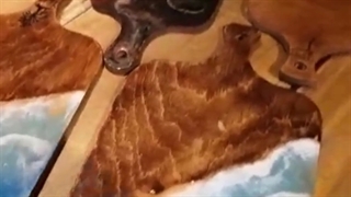 اقلام دکوراتیو و اکسسوری منزل هست که همه دستساز هست و و‌یونیک یعنی مشابه نداره