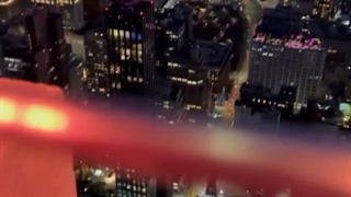 هیچی دیگه/:اینجا خونه ها 4 طبقه میشن میگن وایی زلزله بعد اونجا اون همه برج وسط سیل احتمالیه-_-