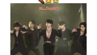 وقتی دکمه های لباس جنکوک باز شد 눈_눈