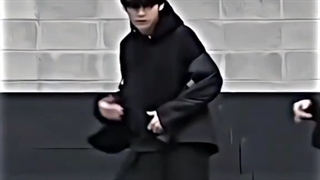 جوری که تهیونگ میرقصه و دله ارمیارو میبره