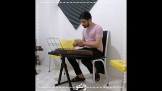 کلاس آموزش سنتور نوازی در آموزشگاه موسیقی زانکو