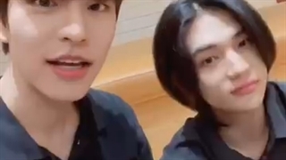 استری کیدز /بیا باهم عکس بگیریم /هیونجین و سونگبین و