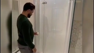 نصب شیشه حمام با مدل های ترک توسط کامادر