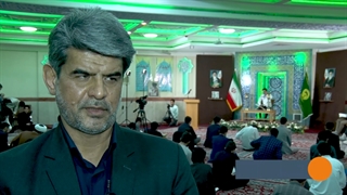 کرسی تلاوت قران کریم در دبیرستان علوم و معارف اسلامی آستان قدس