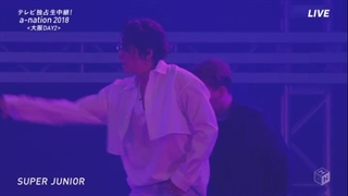 اجرای اهنگ Black suit از گروه سوپرجونیور در A-Nation
