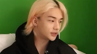 لایو تولد هیونجین♡ <زیرنویس فارسی>