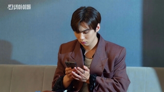 قسمت 3 سریال ستاره تازه کار ورشکسته با زیرنویس آنلاین (Broke Rookie Star) با بازی راکی عضو آسترو - kdrama.series.ir