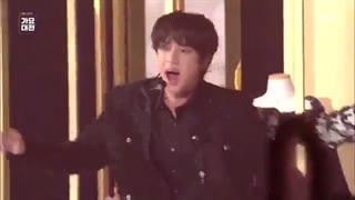 اجرای آهنگ  Feliz Navidad   توسط جیهوپ و جین