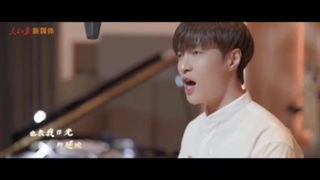 آهنگ اصلی (درخشان مثل تو) بزرگداشت صدمین سالگرد اتحادیه کمونیست های چین توسط لی