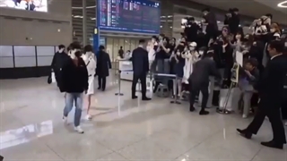 ری اکشن تهیونگ و جونگ کوک به بنر های تهکوک و کوکوی...