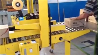 چسب زن کارتن - کارتن چسب زن