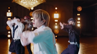 موزیک ویدیو walk it like i talk it از بند Jo1