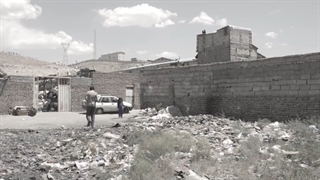 ماه پشت ابر