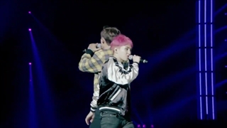 اجرای آهنگ Full Moon از اکسو در کنسرت EXOluXion (JAPAN)