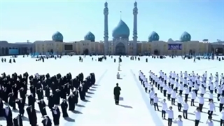 اجرای سرود سلام فرمانده ترکی آذری در وصف امام زمان (عج)