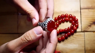 انگشتر عقیق سرخ یمنی قلم زنی