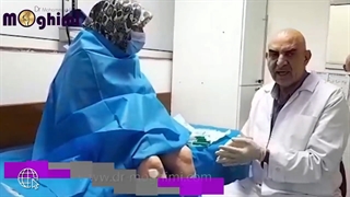 معاینه بیمار توسط دکتر مقیمی