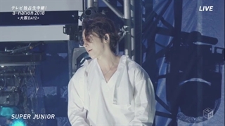 اجرای اهنگ BAMBINA از گروه Super Junior در A-Nation