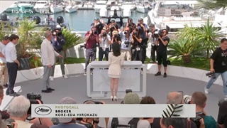 آیو و بازیگران بروکر در فتوکال فرانسه (آیو در جشنواره کن)