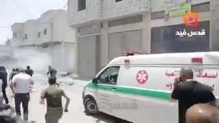 تیراندازی و گاز اشک آور نیروهای رژیم صهیونیستی در تشییع شهدای فلسطینی