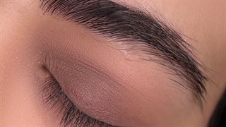 لیفت ابرو تخصصی در فرشته تهران در مرکز سارا دماوندی