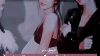 نشون دادن آلبوم آیدل ها توسط گرل گروپ "blackpink"