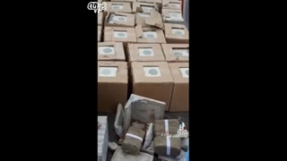 کشف مقادیر زیادی دلار در بین موزائیک صادراتی به عراق