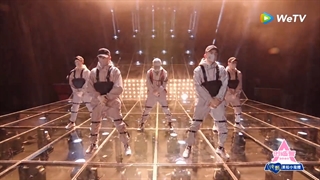 اجرای آهنگ Coming in Hot از لوهان در برنامه 2020 Produce Camp