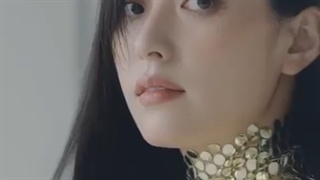 تبلیغ شه بانو هان هیو جو برای BAZAAR 2021