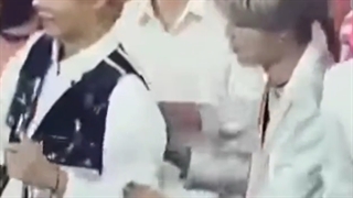 رقص وی و جیمین خیلی بامزه است