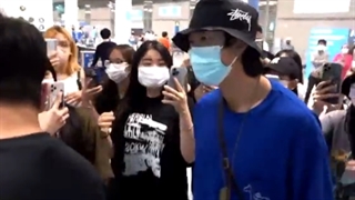 ویدئوی منتشر شده از نامجون در فرودگاه اینچئون پس از رسیدن به کره