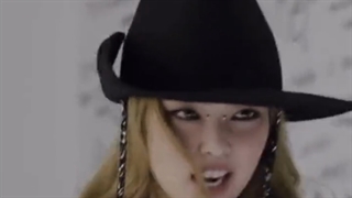 پشت صحنه عکسبرداری جنی بلک پینک برای کاور مجله W کره JENNIE of BLACKPINK shooting behind the scenes for W magazine