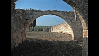 بازسازی حیاط