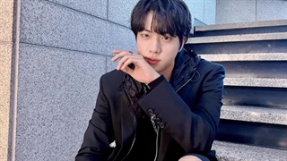 عکس های منتشر شده از صفحه شخصی اینستاگرام Kim Seokjin
