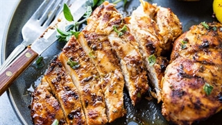 مرغ ذغالی و گریل شده تایلند