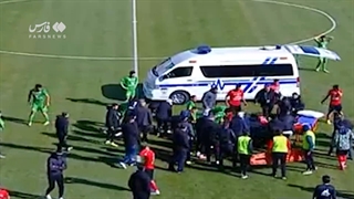 مدافع تراکتور وسط بازی بیهوش شد