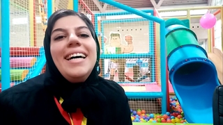 گفتگو با فریده خزاعی مدیرعامل گروه مهندسی خزاعی سازنده سازه های حرکتی و تولید و صادر کننده وسایل بازی در حاشیه نمایشگاه شهربازی