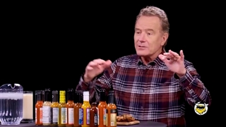 ری اکشن های جالب برایان کرانستون موقغ خوردن بال کبابی تند !!!