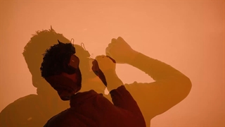 فرزند ایران | نقاشی شنی پرتره‌ نادر طالب زاده