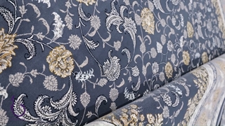 فرش 700 شانه - طرح مانلی طلاکوب دودی با تراکم 2550 آکریلیک